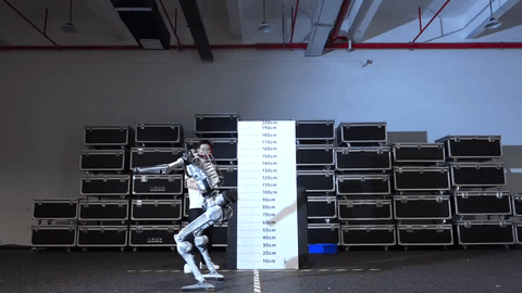 Unitree Unveils "Superman" Humanoid Robot Breaking Sprint and Jump Benchmarks